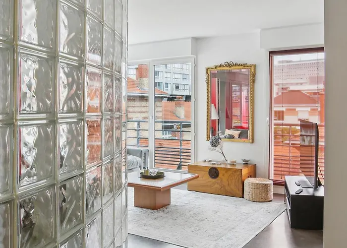 Proche De La Tour Eiffel Apartmanhotel 4*