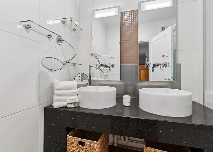 Apartmanhotel Proche De La Tour Eiffel 4*